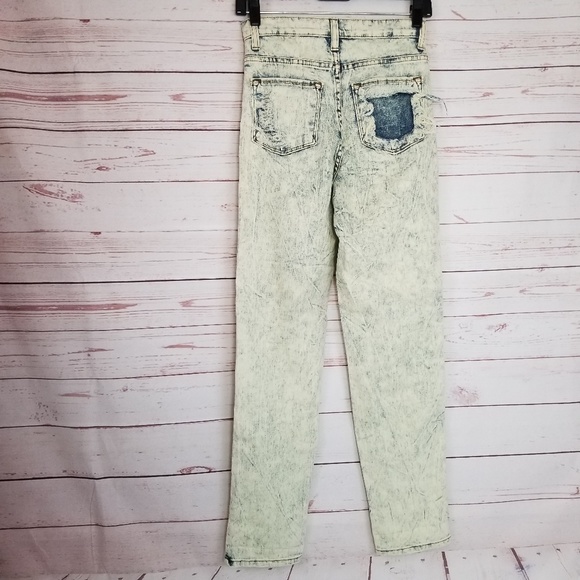 NWT Bleu Women's 3 Mineral Wash Destroyed BF Jeans - Picture 4 of 8